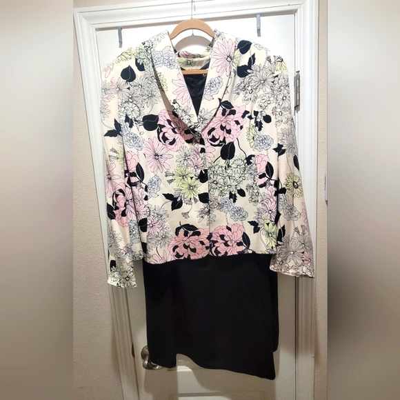 Amanda Smith Jackets & Blazers - Amanda Smith Plus Size 2 Piece Dress Suit 100% Silk, EUC